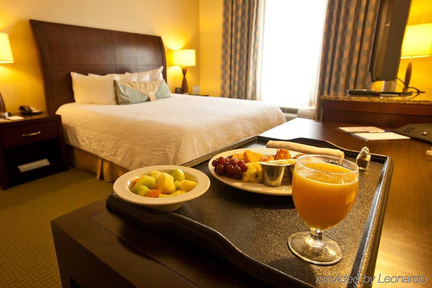 Hilton Garden Inn Dulles North Ashburn Δωμάτιο φωτογραφία