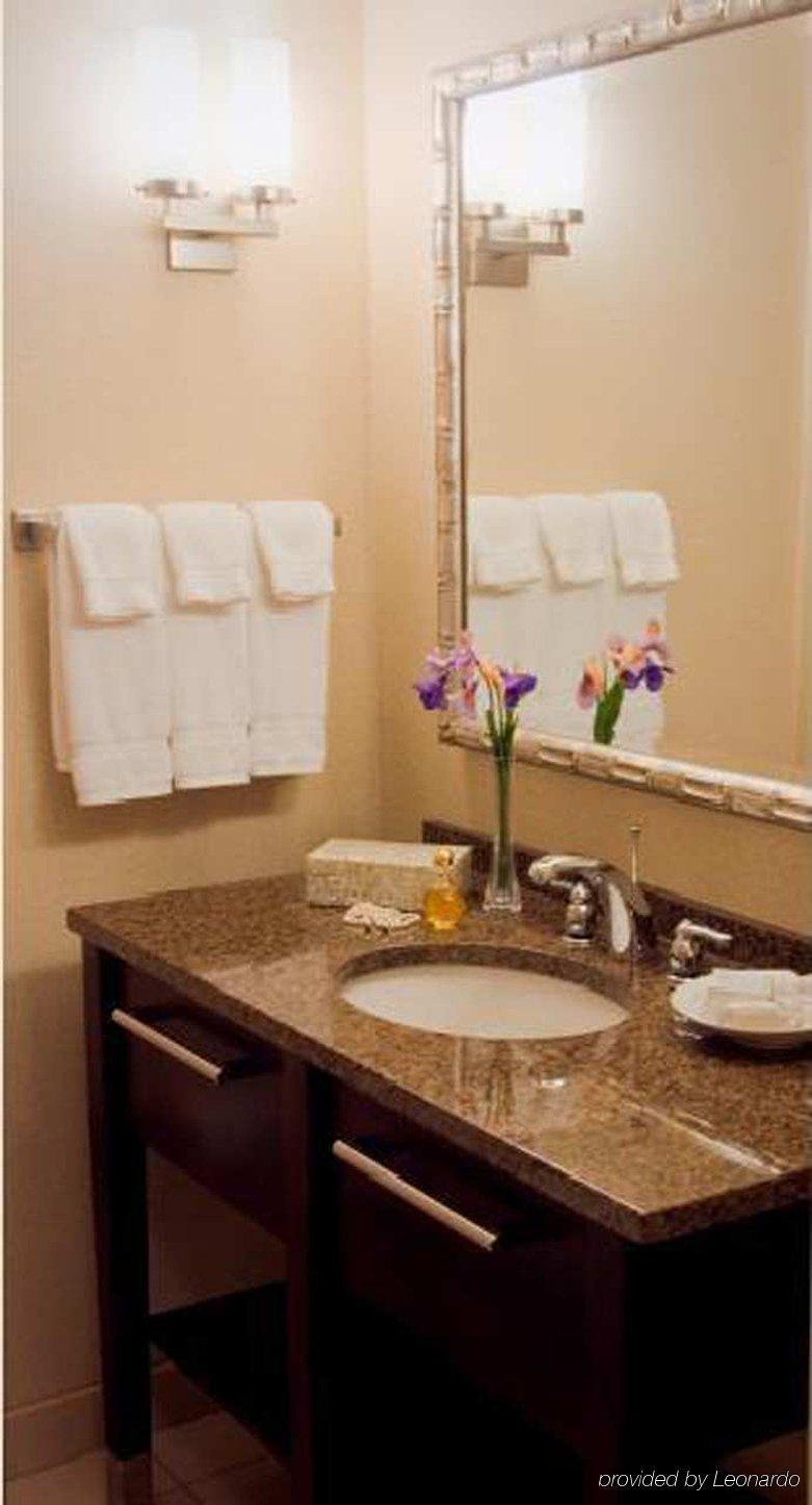 Hilton Garden Inn Dulles North Ashburn Δωμάτιο φωτογραφία